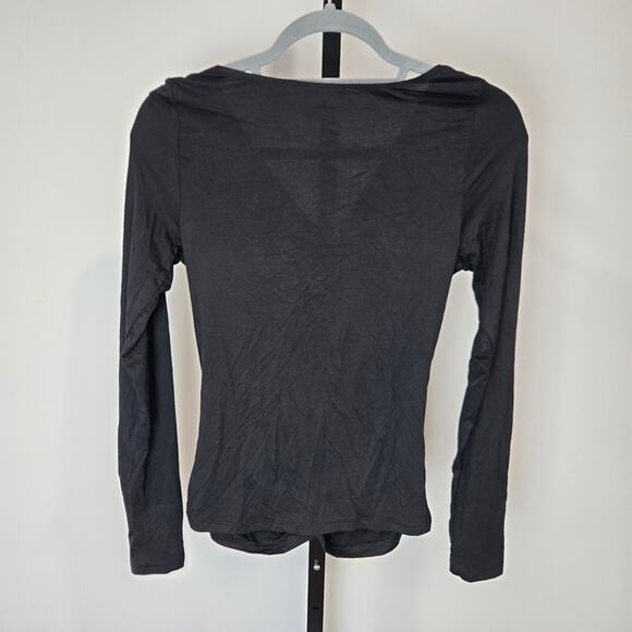 LNA Clothing Long Sleeve Top Ruched Front V-Neck Black Fitted Evereve Small - Picture 4 of 7